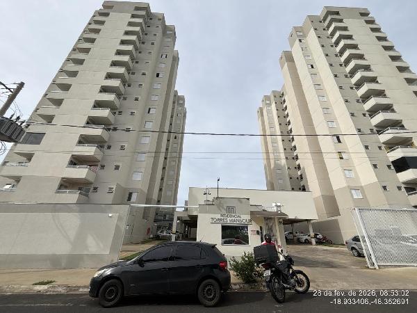 Apartamento em Uberlândia - MG